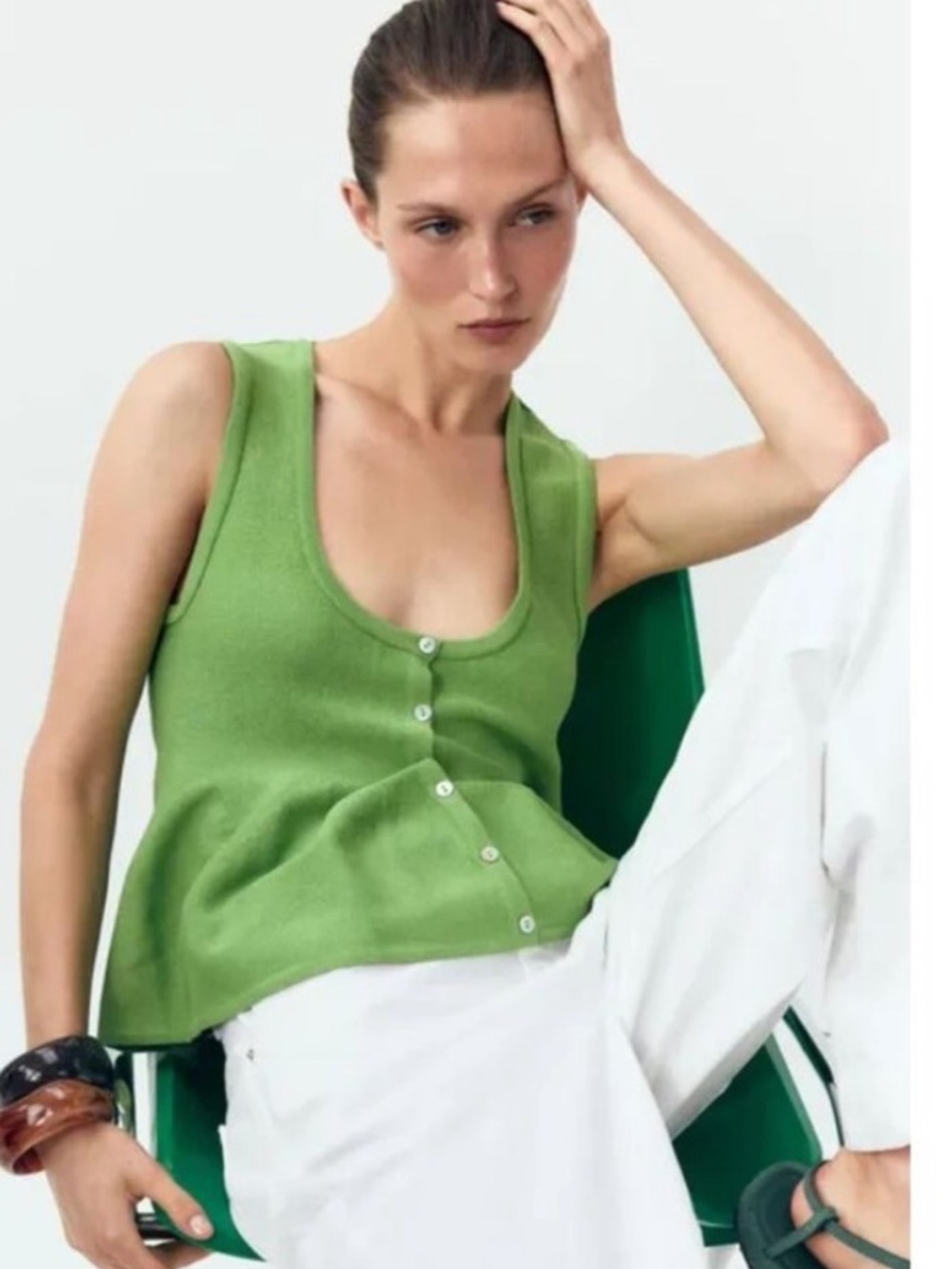 ZARA Green Sleeveless
Button-Front Peplum Tank Top